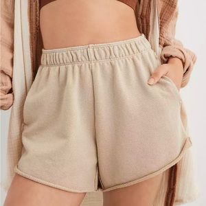 Aerie High Waisted Beach Party Short new with tags sz sml soft shell (lt Khaki)